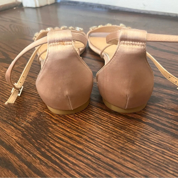 Badgley Mischka Jewled Sandals Size 8 Rose/Cream - Picture 5 of 7
